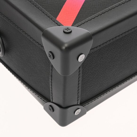 LOUIS VUITTON Taiga Rainbow Soft Trunk Noir/Rainbow M30341 802000160043000 - Picture 5 of 9